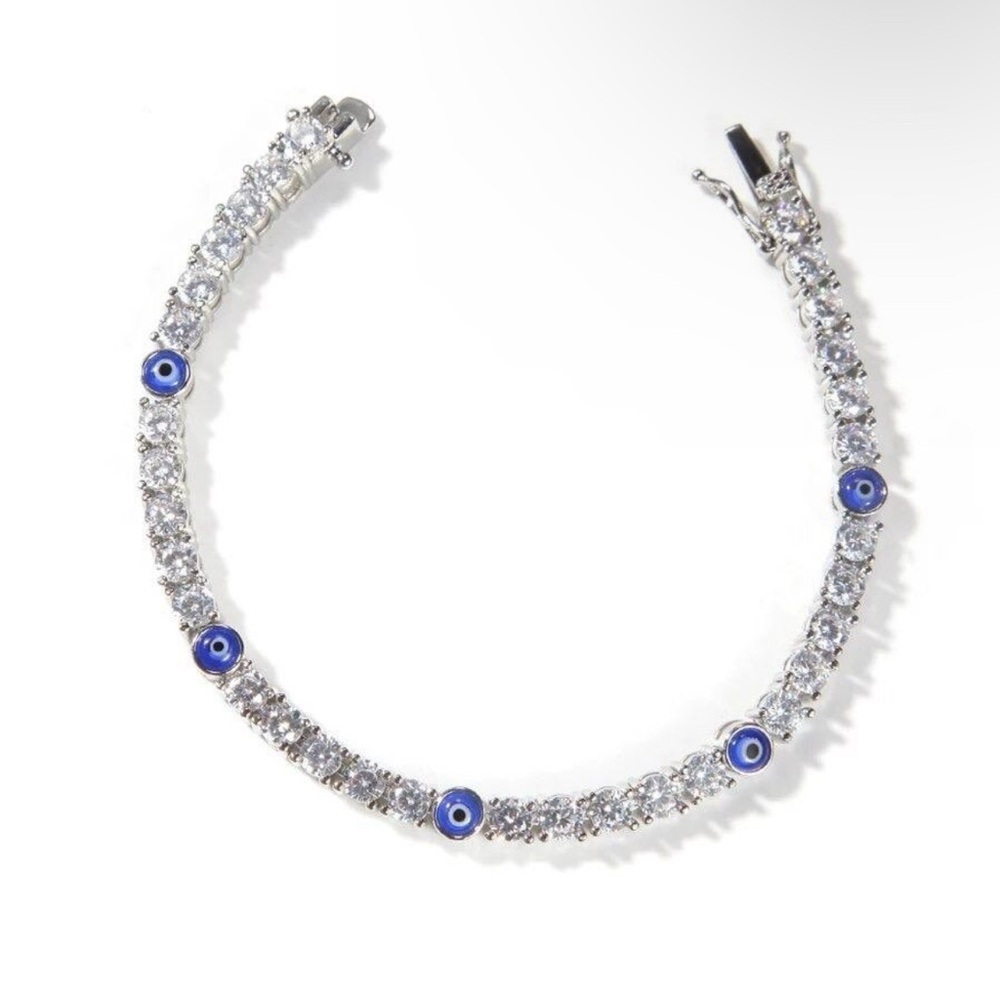 Evil eye bracelet size 8